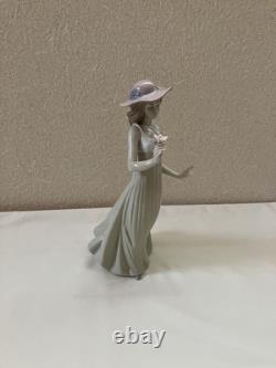 LLADRO Lladro NAO porcelain ceramic doll figurine