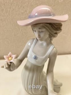 LLADRO Lladro NAO porcelain ceramic doll figurine
