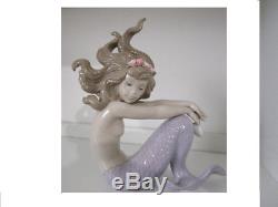 LLADRO Mermaid with Pearl Porcelain Figurine Item # ILLUSION 01001413
