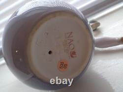 LLADRO NAO 1422 Retired and Extremely rare 2002 Girl on Beachball Used