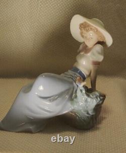 LLADRO NAO #565 Girl Sitting On Rock Listening To Bird'87 Handmade Spain Vintag