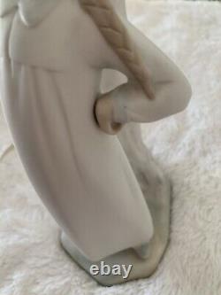 LLADRO NAO FIGURINE LAMP GIRL With HANDS ON HIPS SERIES 73G/M 1986 MATTE/BISQUE