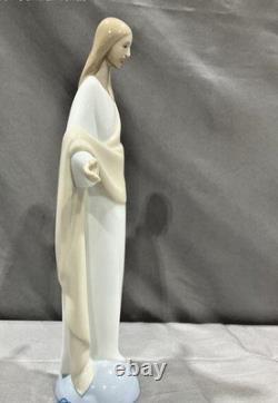 LLADRO NAO JESUS CHRIST 2002 Nativity Figurine 11.5 Excellent 1440 Retired