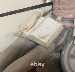 LLADRO NAO Large Don Quixote Figurine RARE HARD TO FIND 18 3/4x15 WithPlatform