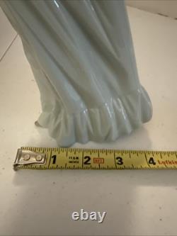 LLADRO' NAO The Butterfly Dance Porcelain Figurine 11.5 X 4X4 With Box