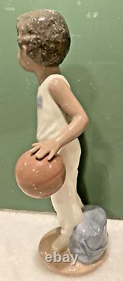 LLADRO NAO USA Basketball Player Figurine