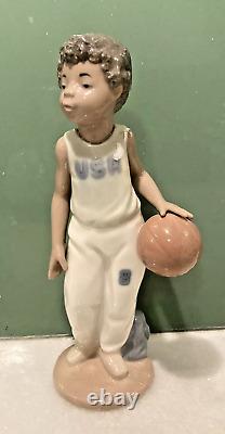 LLADRO NAO USA Basketball Player Figurine