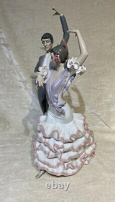 LLADRO Porcelain A PASSIONATE FLAMENCO DANCERS 6387