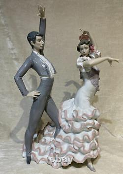 LLADRO Porcelain A PASSIONATE FLAMENCO DANCERS 6387