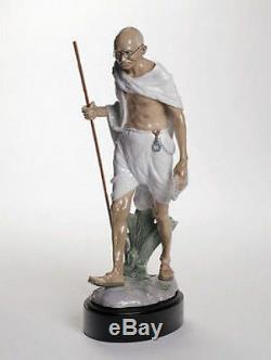 LLADRO Porcelain MAHATMA GANDHI (01008417)