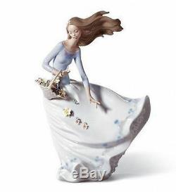 LLADRO Porcelain PETALS ON THE WIND (01006767)