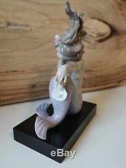 LLADRO mermaid figurine ILLUSION #1413 with clam and pearl, incl stand, no box