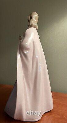 LLadro NAO A Mother's Touch Porcelain Figurine Number # 1300