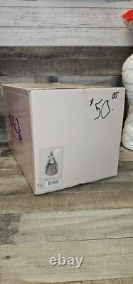 LLadro NAO A Mother's Touch Porcelain Figurine Number # 1300 Withbox