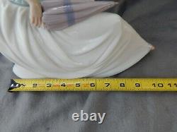 LLadro Nao Rainy Afternoon Statue Figure With Umbrella