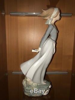 Large 14 Lladro' Sea-breeze' Figurine Tall Lady. Retired And Rare