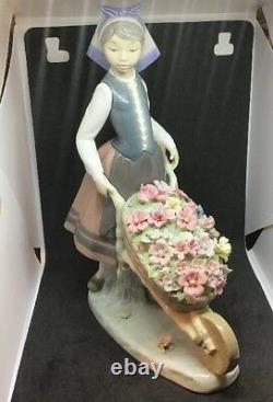 Large Lladrò #01419 A Barrel Of Blossom Girl With Wheelbarrow Of Flowers