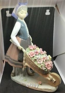 Large Lladrò #01419 A Barrel Of Blossom Girl With Wheelbarrow Of Flowers