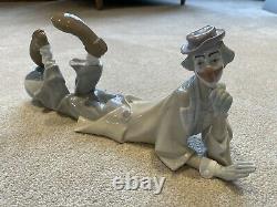 Large Lladro 4618 CLOWN LYING DOWN WITH BALL