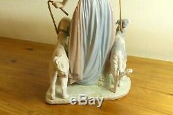 Large Lladro Figurine Elegant Promenade Woman With Dogs On Leash 5802