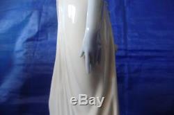 Large Lladro Figurine Socalite of the 20 #5283 by Vincente Martinez