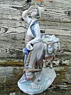 Large Lladro Figurine Typical Peddler #4859 Excellent Condition 10 1/2 Tall