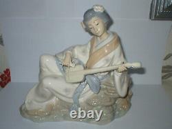 Large Lladro Nao Figure Oriental Melody Figurine Geisha Girl Playing Shamisen