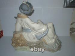 Large Lladro Nao Figure Oriental Melody Figurine Geisha Girl Playing Shamisen