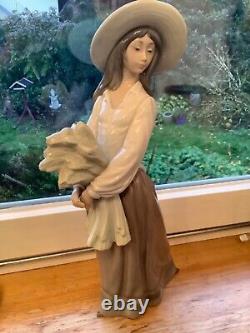 Large Lladro Nao Porcelain Figurine Woman Girl Summer Harvest 39cm