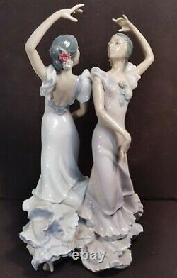 Large Lladro Ole' Flamenco Dancers Figurine 5601