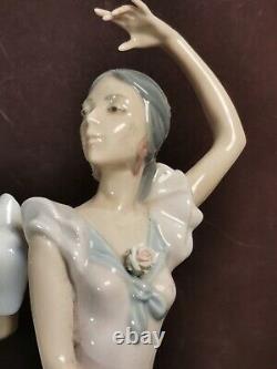 Large Lladro Ole' Flamenco Dancers Figurine 5601