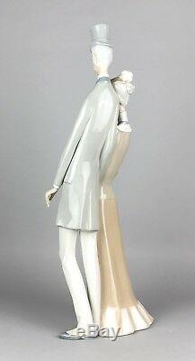 Large Lladro -edwardian Couple- Figure 130 Old Man Top Hat Lady Parasol -boxed