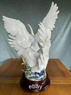 Large Lladro -swans Take Flight- Prestige Figure Model 5912 Duck Goose Bird Pond