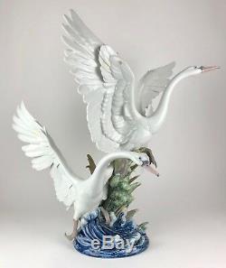 Large Lladro -swans Take Flight- Prestige Figure Model 5912 Duck Goose Bird Pond