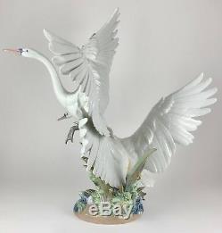 Large Lladro -swans Take Flight- Prestige Figure Model 5912 Duck Goose Bird Pond