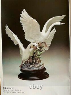 Large Lladro -swans Take Flight- Prestige Figure Model 5912 Duck Goose Bird Pond