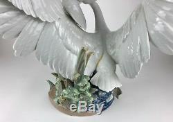 Large Lladro -swans Take Flight- Prestige Figure Model 5912 Duck Goose Bird Pond