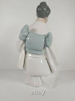 Large Nao By Lladro Geisha Lady Figurine Model. No. 1276, Appr. 35cm Tall