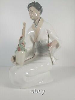 Large Nao By Lladro Geisha Lady Figurine Model. No. 1276, Appr. 35cm Tall