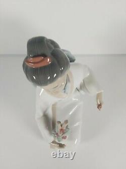 Large Nao By Lladro Geisha Lady Figurine Model. No. 1276, Appr. 35cm Tall