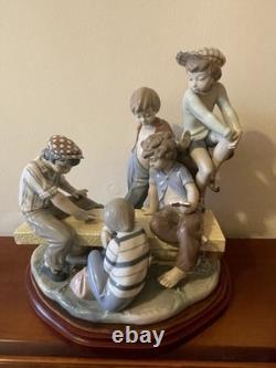 Large Nao by LLADRO Figure Boys Playing Cards With Wooden Base