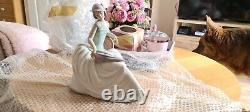 Large Nao by Lladro figure 1400 a rainy afternoon