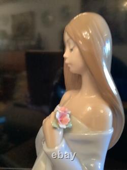 Large Porcelain Figurine Nao Lladro Girl with Flower 34cm