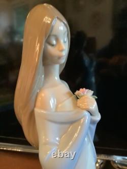 Large Porcelain Figurine Nao Lladro Girl with Flower 34cm
