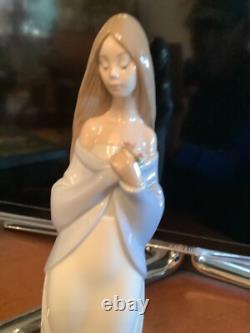 Large Porcelain Figurine Nao Lladro Girl with Flower 34cm