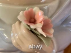 Large Porcelain Figurine Nao Lladro Girl with Flower 34cm