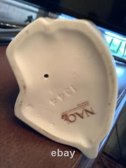 Large Porcelain Figurine Nao Lladro Girl with Flower 34cm