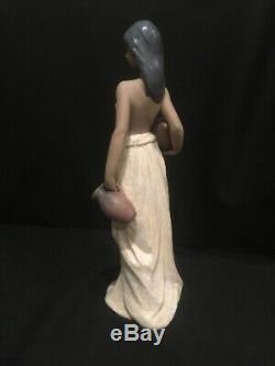 Large Rare LLADRO Water Girl Figurine 2323 Mint Condition Boxed Vintage