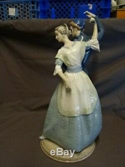 Large Rare Lladro Nao Spain Figure 2001174 Valencian Dance Dancing Couple