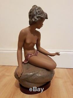 Lladro 1012181 Bathing Nymph (Girl on a rock)